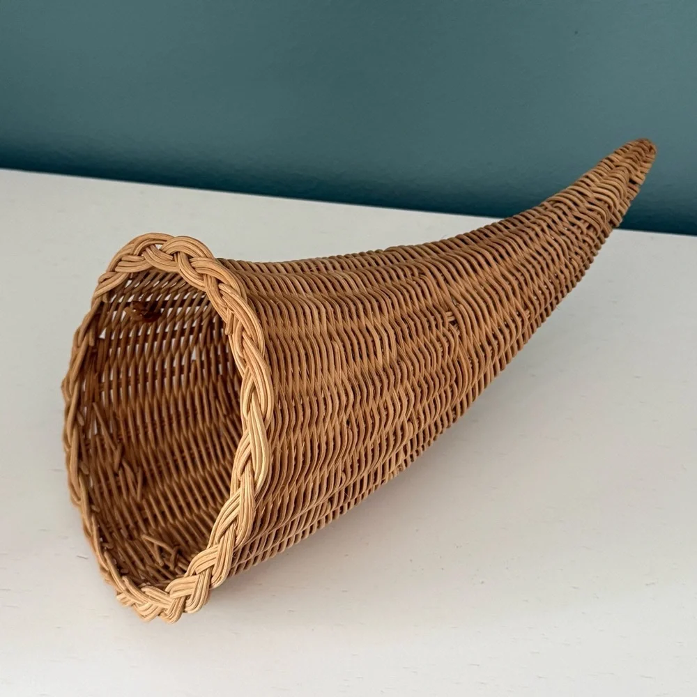 Vintage Woven Natural Fiber Wicker Horn-of-Plenty Cornucopia Basket Farmhouse